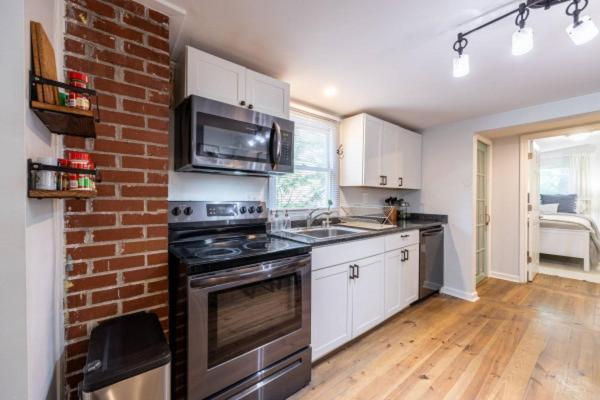 Downtown Bungalow Less Than 1 Miles To Uga Athens Bagian luar foto